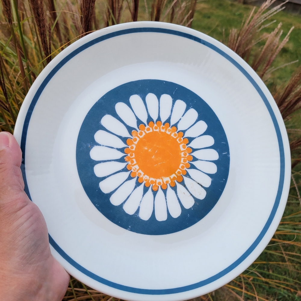 Vintage Figgio Flint Turi - Design Daisy Plate ~ Norway ~ 1960s ~